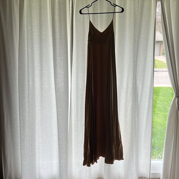 Maxi dress with pockets - Picture 3 of 4